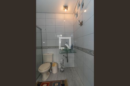 Casa à venda com 244m², 6 quartos e 4 vagasBanheiro da Suíte 3