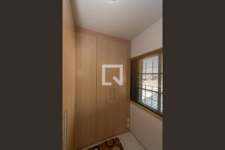 Casa à venda com 244m², 6 quartos e 4 vagasCloset
