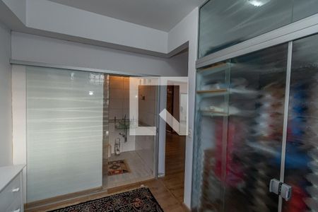 Casa à venda com 244m², 6 quartos e 4 vagasSuíte 3