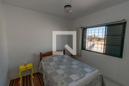 Casa à venda com 244m², 6 quartos e 4 vagasQuarto 3