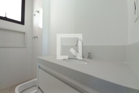 Apartamento à venda com 66m², 2 quartos e 2 vagas Apartamento à venda com 66m², 2 quartos e 2 vagasBanheiro da Suíte