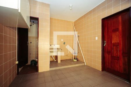 Casa à venda com 187m², 4 quartos e 6 vagas Casa à venda com 187m², 4 quartos e 6 vagasÁrea de Serviço