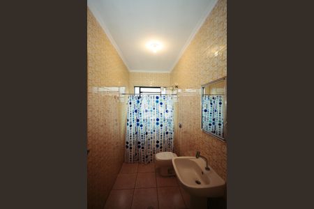 Casa à venda com 187m², 4 quartos e 6 vagas Casa à venda com 187m², 4 quartos e 6 vagasBanheiro