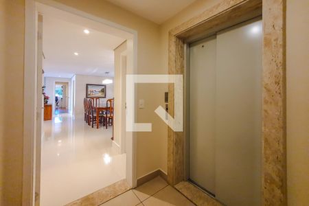 hall de apartamento à venda com 3 quartos, 151m² em Vila Mariana, São Paulo