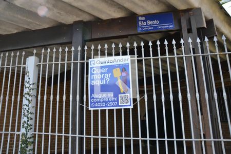 Casa à venda com 212m², 2 quartos e 3 vagasPlaquinha