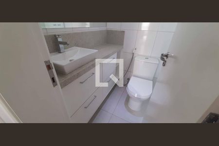 Casa à venda com 398m², 6 quartos e sem vagaBanheiro da Suíte 4