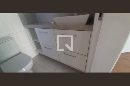 Casa à venda com 398m², 6 quartos e sem vagaBanheiro da Suíte 3