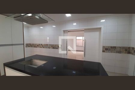 Casa à venda com 398m², 6 quartos e sem vagaCozinha