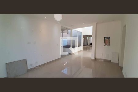 Sala de Estar de casa à venda com 6 quartos, 398m² em City Bussocaba, Osasco