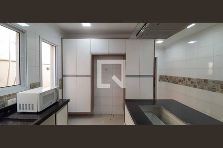 Casa à venda com 398m², 6 quartos e sem vagaCozinha