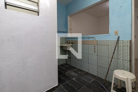 Casa à venda com 55m², 2 quartos e 1 vagaárea de serviço