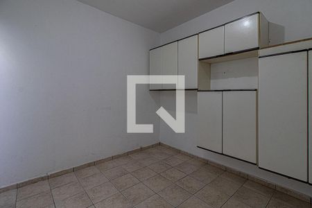 Casa à venda com 55m², 2 quartos e 1 vagaquarto de serviço