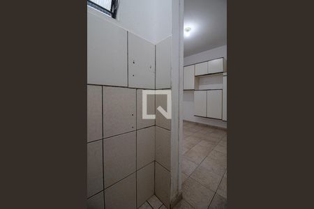 Casa à venda com 55m², 2 quartos e 1 vagabanheiro na área de serviço