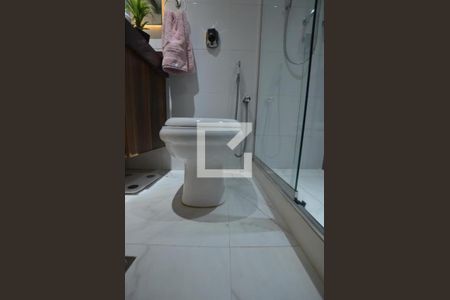 Apartamento à venda com 114m², 4 quartos e 2 vagasBanheiro Social