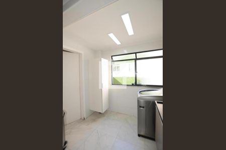 Apartamento à venda com 114m², 4 quartos e 2 vagasArea de Serviço