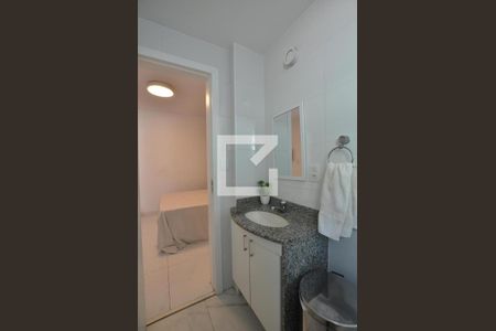 Apartamento à venda com 114m², 4 quartos e 2 vagasBanheiro da Suíte 2