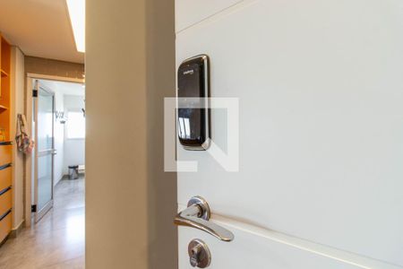 Apartamento à venda com 87m², 2 quartos e 2 vagasFechadura eletrônica