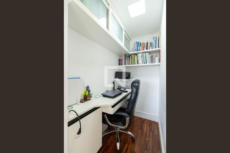 Apartamento à venda com 87m², 2 quartos e 2 vagasEscritório