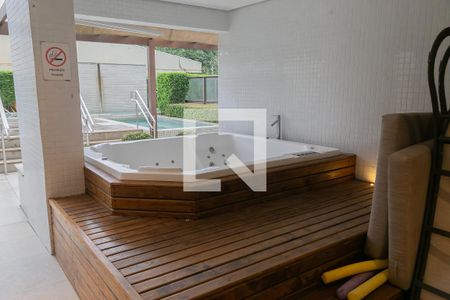 Apartamento para alugar com 178m², 3 quartos e 3 vagasÁrea comum - Piscina