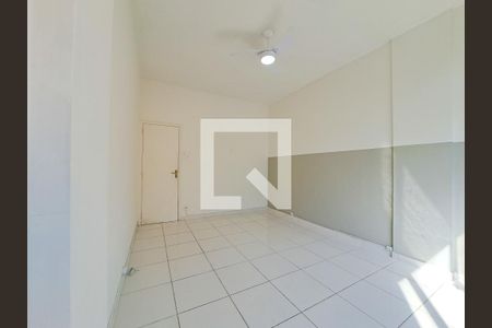 Apartamento à venda com 30m², 1 quarto e sem vaga Apartamento à venda com 30m², 1 quarto e sem vagaSala/Quarto