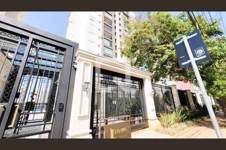 Apartamento à venda com 83m², 2 quartos e 2 vagasFachada e portaria