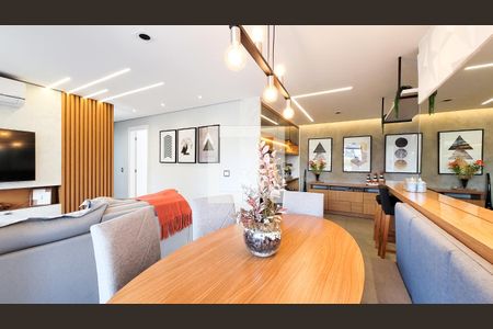 Sala de apartamento à venda com 2 quartos, 83m² em Taquaral, Campinas