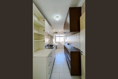 Apartamento à venda com 90m², 3 quartos e 2 vagasCozinha