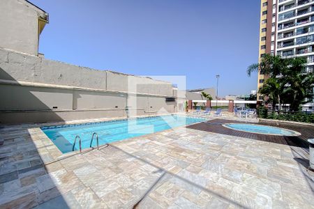 Apartamento à venda com 90m², 3 quartos e 2 vagasÁrea comum - Piscina
