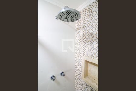 Apartamento para alugar com 59m², 2 quartos e 2 vagas Apartamento para alugar com 59m², 2 quartos e 2 vagasDetalhe Banheiro da Suíte