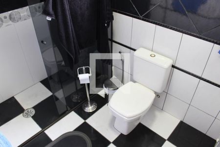 Casa à venda com 140m², 3 quartos e 3 vagasBanheiro 1