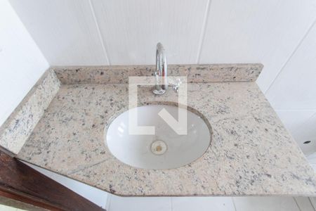 Casa à venda com 80m², 2 quartos e 1 vaga Casa à venda com 80m², 2 quartos e 1 vagaBanheiro