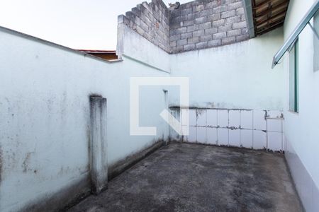 Casa à venda com 70m², 2 quartos e 1 vaga Casa à venda com 70m², 2 quartos e 1 vagaQuintal