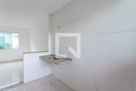 Casa à venda com 70m², 2 quartos e 1 vaga Casa à venda com 70m², 2 quartos e 1 vagaCozinha