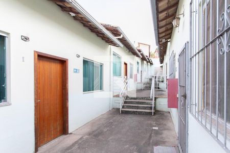 Casa à venda com 70m², 2 quartos e 1 vaga Casa à venda com 70m², 2 quartos e 1 vagaEntrada