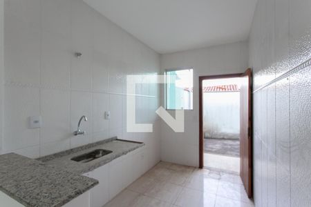 Casa à venda com 70m², 2 quartos e 1 vaga Casa à venda com 70m², 2 quartos e 1 vagaCozinha