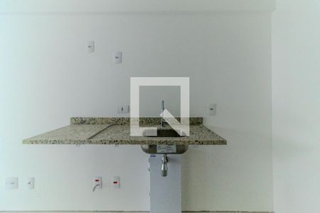 Cozinha de kitnet/studio à venda com 1 quarto, 24m² em Santa Efigênia, São Paulo