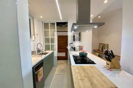 Apartamento para alugar com 93m², 3 quartos e sem vagaCozinha