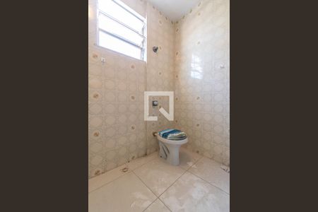 Casa para alugar com 100m², 2 quartos e sem vaga Casa para alugar com 100m², 2 quartos e sem vagaBanheiro da Suíte