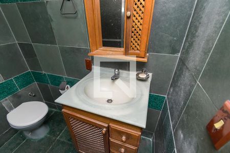 Casa para alugar com 100m², 2 quartos e sem vaga Casa para alugar com 100m², 2 quartos e sem vagaBanheiro Social