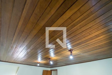 Casa para alugar com 100m², 2 quartos e sem vaga Casa para alugar com 100m², 2 quartos e sem vagaQuarto 1 - Detalhe do teto