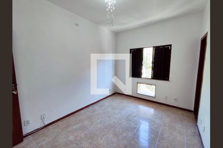 Casa à venda com 300m², 3 quartos e 3 vagasSuíte 