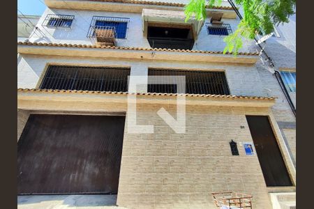 Casa à venda com 300m², 3 quartos e 3 vagasFachada