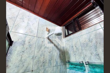 Casa à venda com 300m², 3 quartos e 3 vagasBanheiro da Suíte