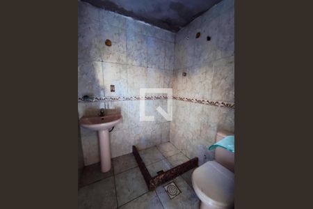 Casa à venda com 300m², 3 quartos e 3 vagasBanheiro da Área externa 