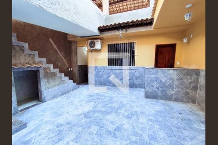 Casa à venda com 300m², 3 quartos e 3 vagasÁrea externa