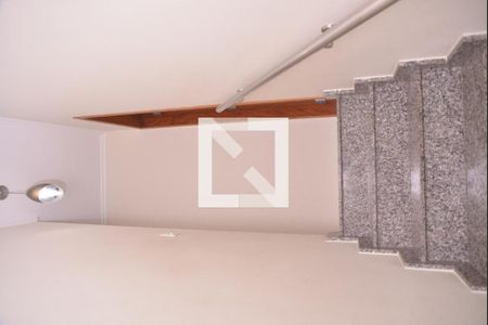Casa à venda com 3 quartos, 101m² em Vila Alzira, Santo André