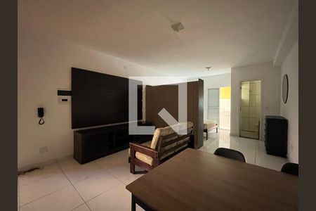 Sala de apartamento para alugar com 1 quarto, 40m² em Vila Divina Pastora, São Paulo