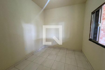 Quarto de casa para alugar com 2 quartos, 160m² em Jardim Olavo Bilac, Duque de Caxias