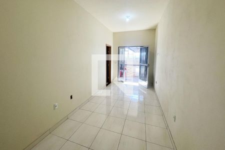 Casa para alugar com 2 quartos, 160m² em Jardim Olavo Bilac, Duque de Caxias