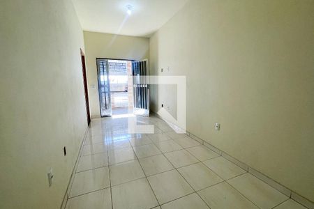 Sala de casa para alugar com 2 quartos, 160m² em Jardim Olavo Bilac, Duque de Caxias